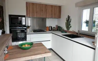 La rénovation complète d’une cuisine de 15m² sur-mesure à Carnoux