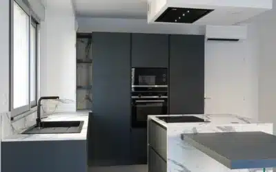 Réalisation d’une cuisine sur-mesure de 15 m² à Aubagne : fusion d’esthétique et de fonctionnalité